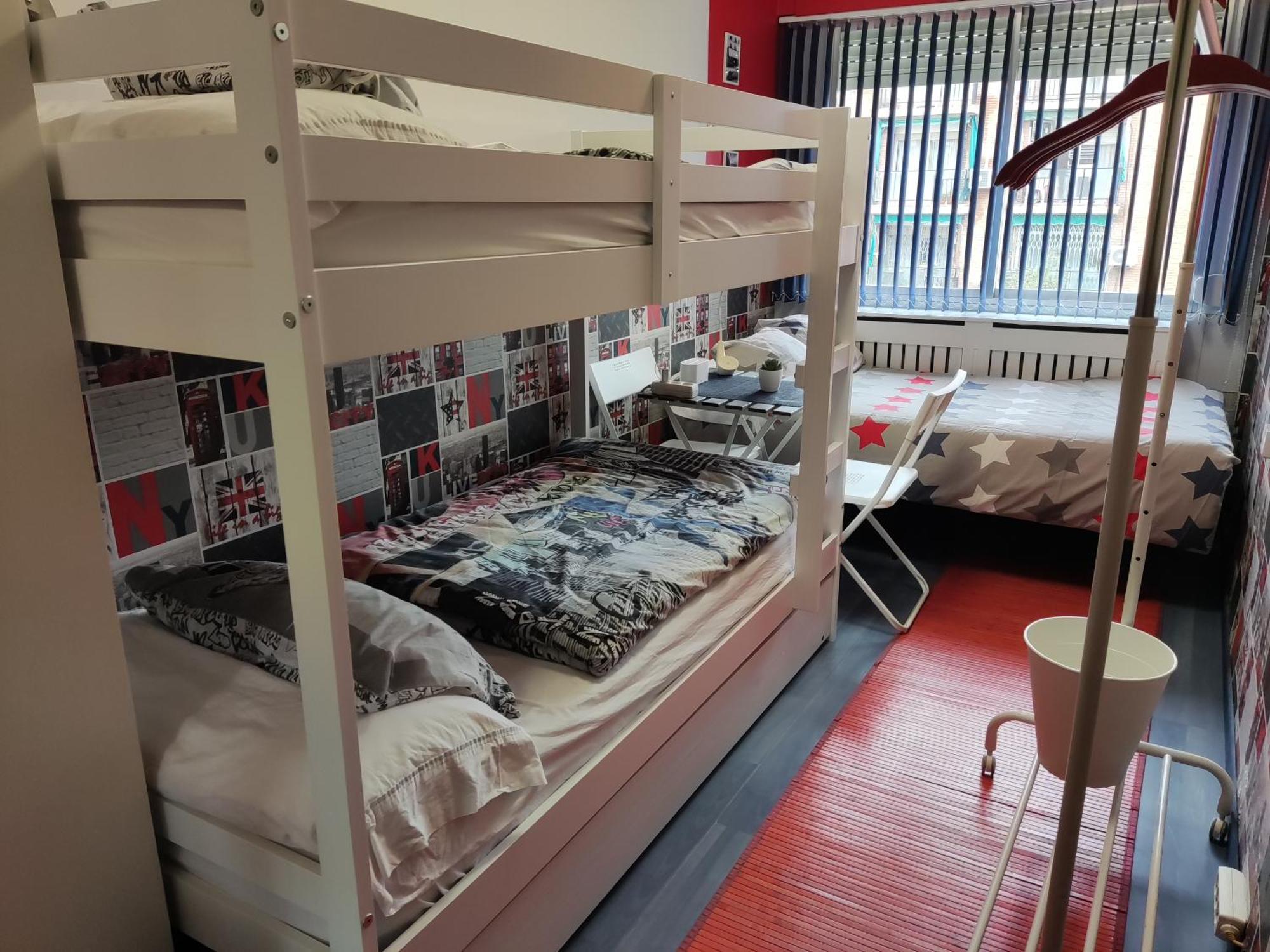 Apartamento CAJA MAGICA Privada baño compartido Madrid Exterior foto