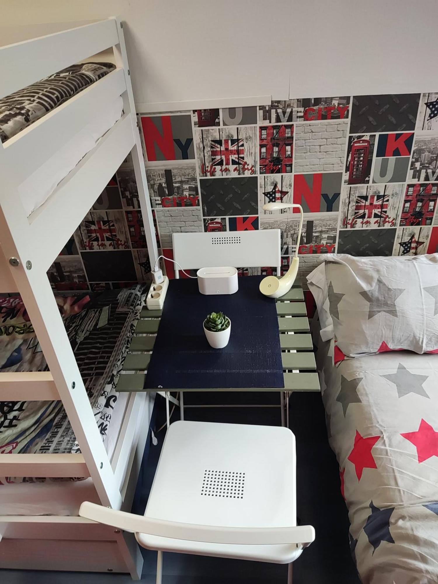 Apartamento CAJA MAGICA Privada baño compartido Madrid Exterior foto
