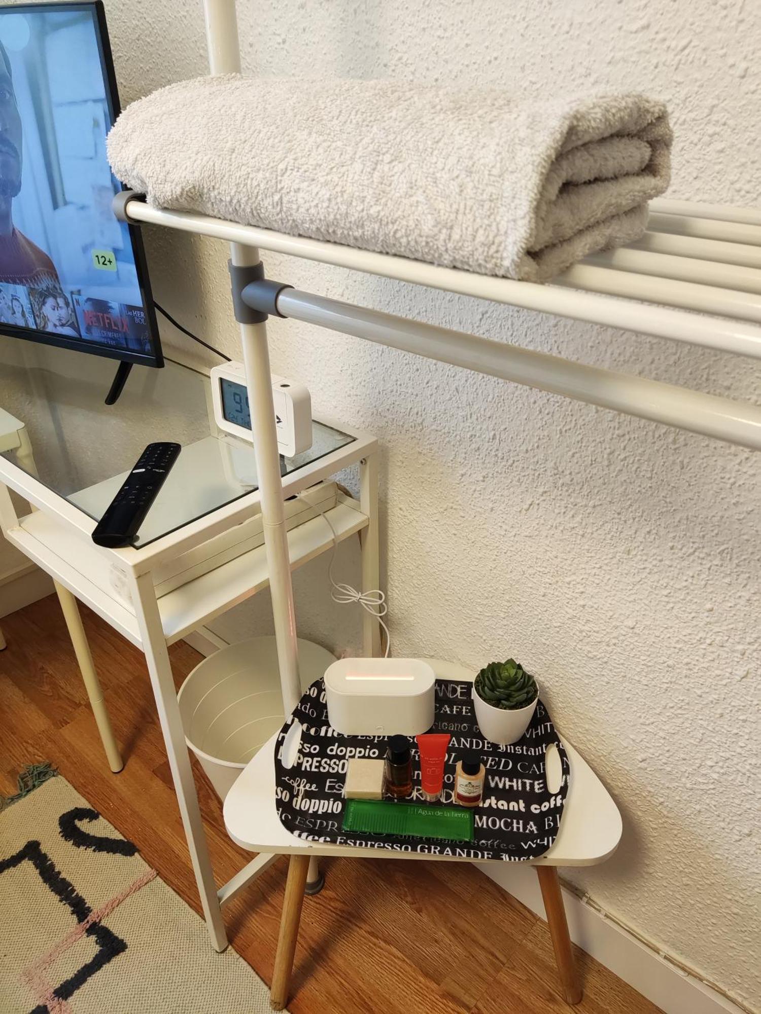 Apartamento CAJA MAGICA Privada baño compartido Madrid Exterior foto